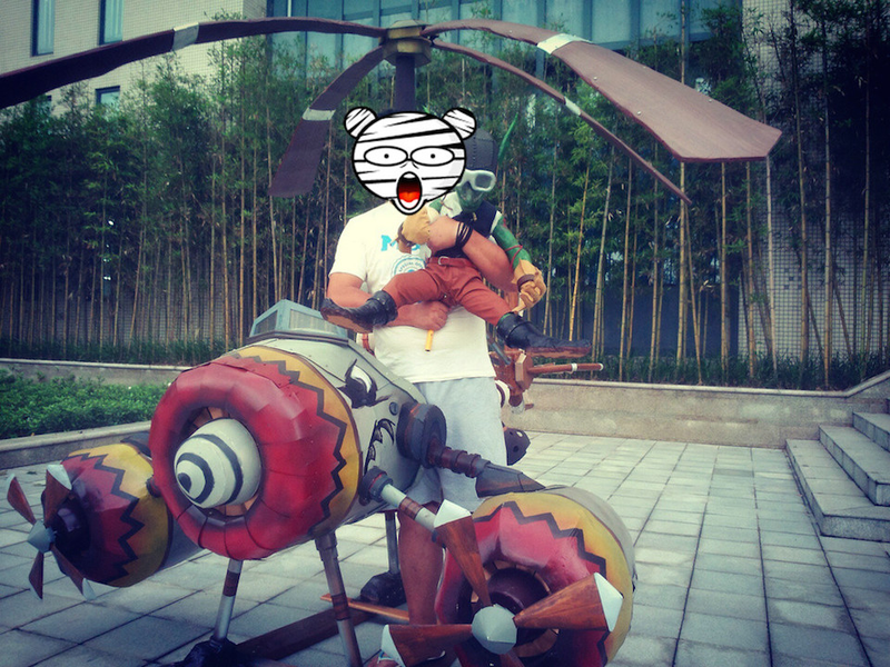 Illustration for article titled World of Warcraft Super Fan Re-creates Goblin Copter
